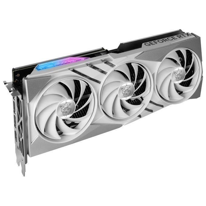 GEFORCE RTX 4070 SUPE Foto: 4